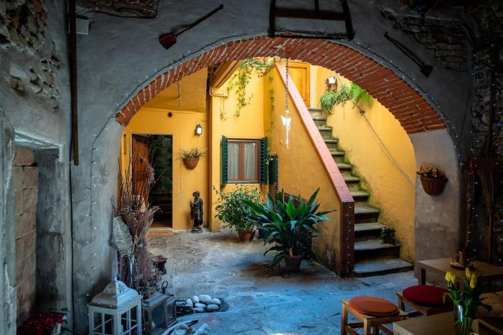 Monica Appartamento Con Giardino Al Ponte Vecchio Флоренция Екстериор снимка