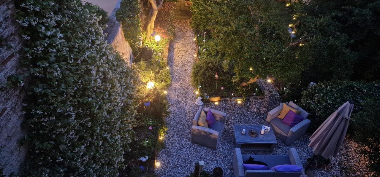 Monica Appartamento Con Giardino Al Ponte Vecchio Флоренция Екстериор снимка
