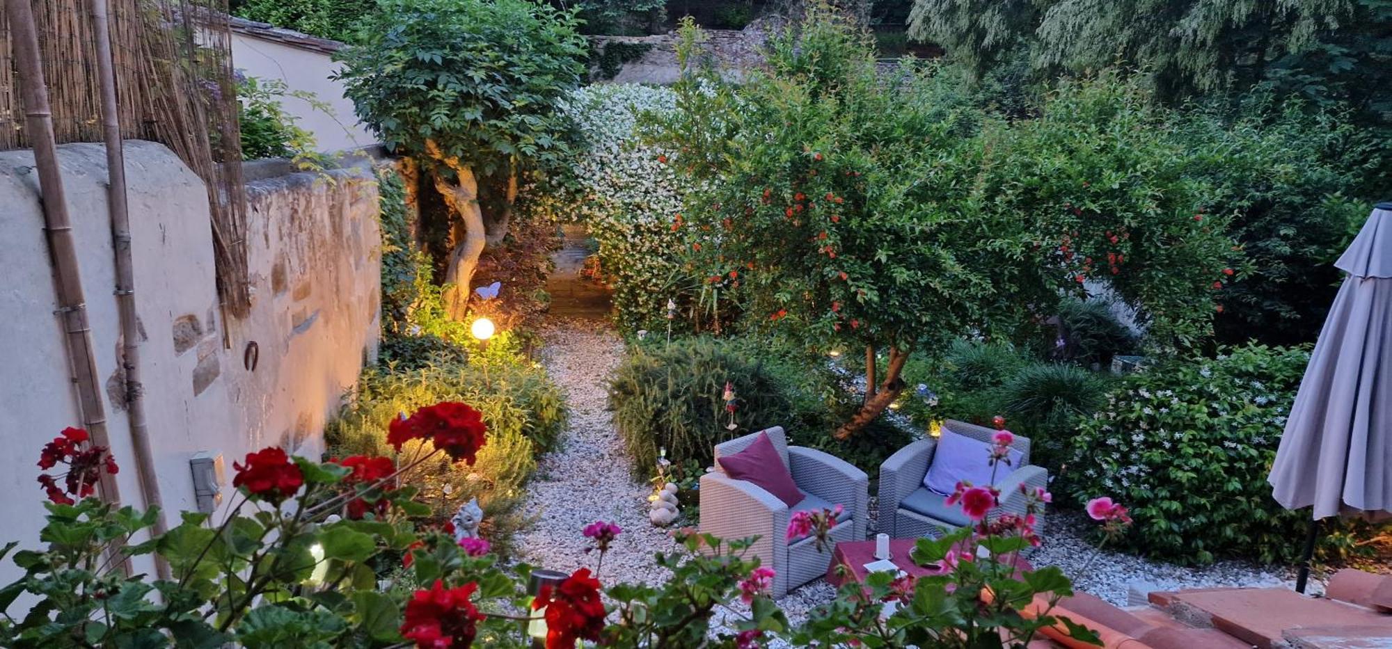 Monica Appartamento Con Giardino Al Ponte Vecchio Флоренция Екстериор снимка